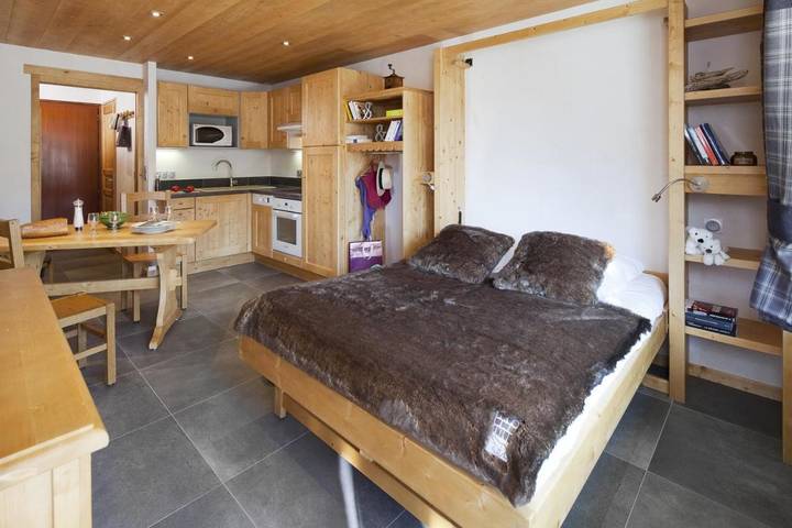 Gîte pour 4 personnes, avec jacuzzi ainsi que balcon et sauna dans Office de Tourisme du Grand Bornand - 2