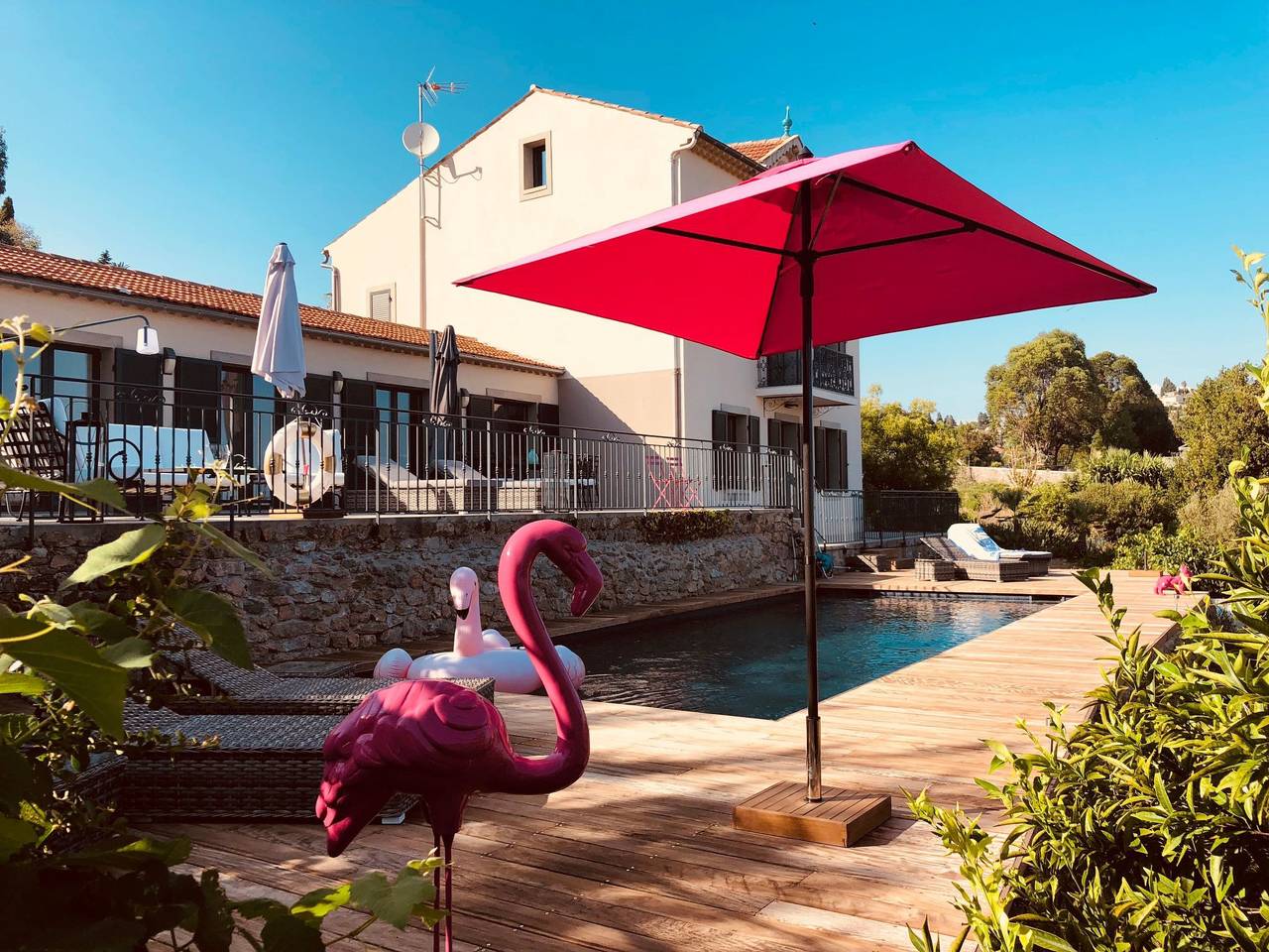 Ferienvilla mit Blick auf das Wasser in Vallauris, Region de Cannes