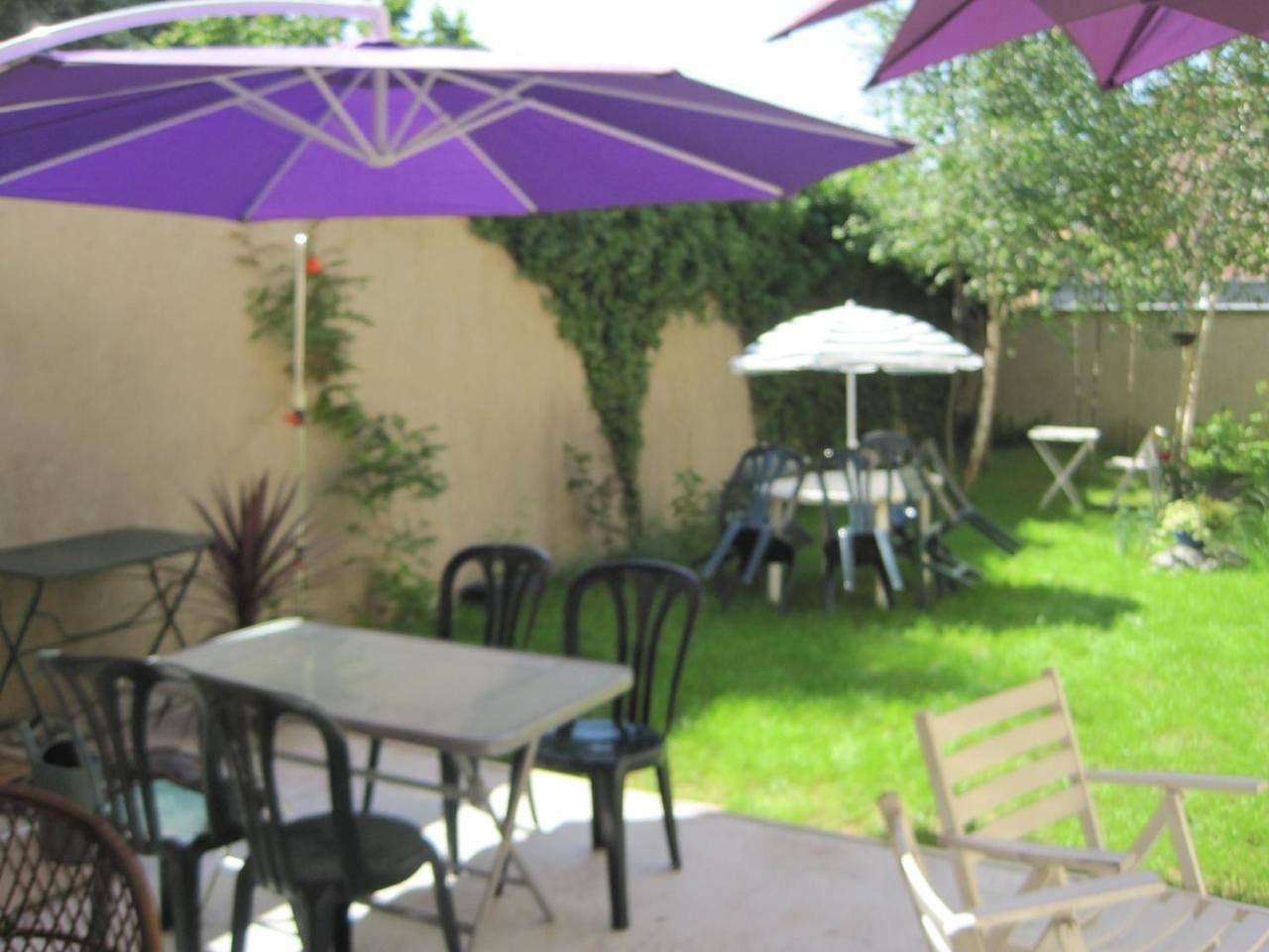 Appartement de vacances entier, Quadruple Room with Shared Bathroom in Paray-le-Monial, Région de Charolles