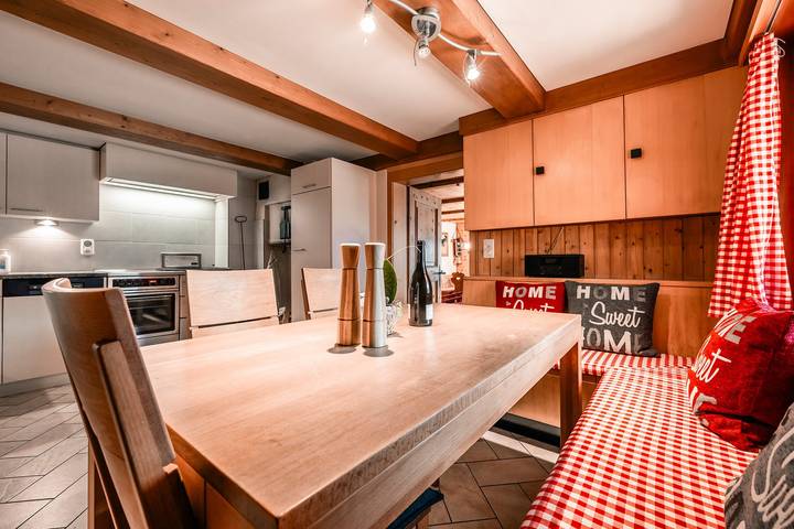 Ganze Ferienwohnung, Ferienwohnung Casa Marie - 4.5-Zimmerwohnung in Malans GR, Malans