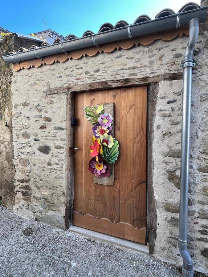 Location de vacances pour 4 personnes, avec terrasse à Cournanel - 2