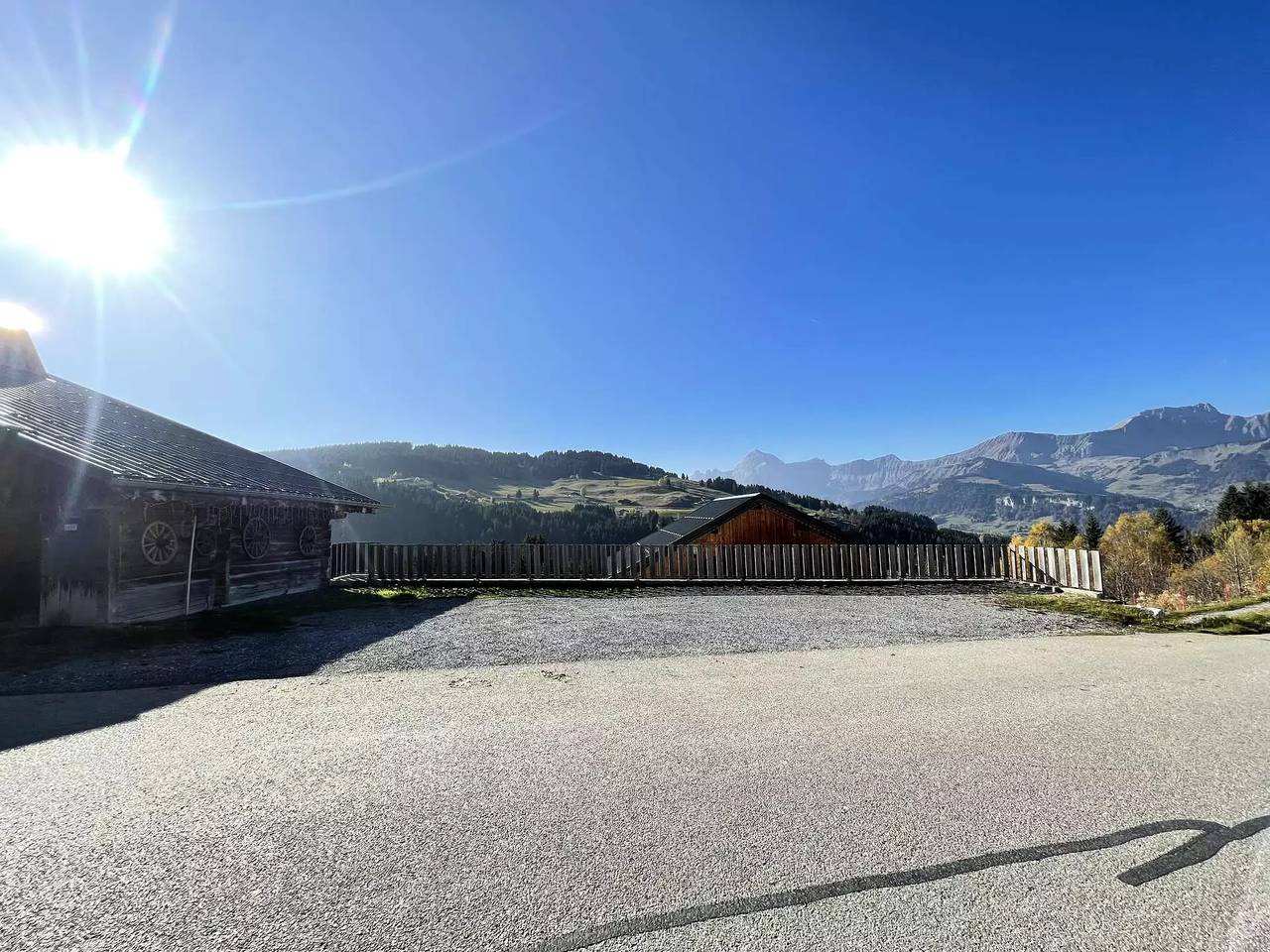 Entire apartment, Apartment La ferme des Frosses - beautiful mountain views in Notre-Dame-de-Bellecombe, Albertville region