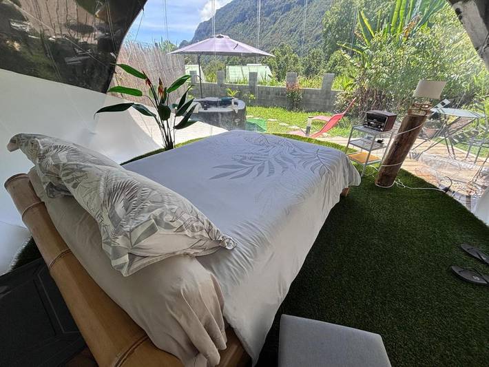 Tente pour 2 personnes, avec terrasse ainsi que jardin et vue sur l' Île de la Réunion - 3