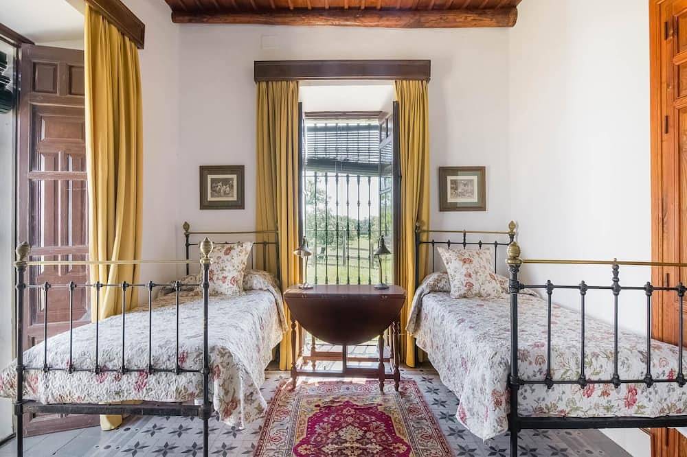 Holiday Home in Aracena with Private Pool in Aracena, Sierra de Aracena y Picos de Aroche