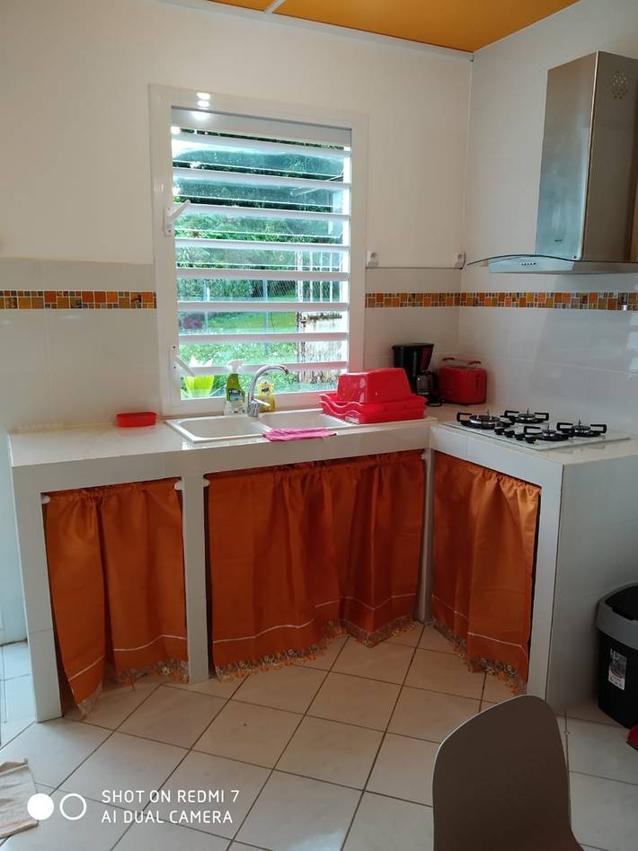 Location de vacances pour 2 personnes, avec terrasse et piscine à Petit-Bourg - 2