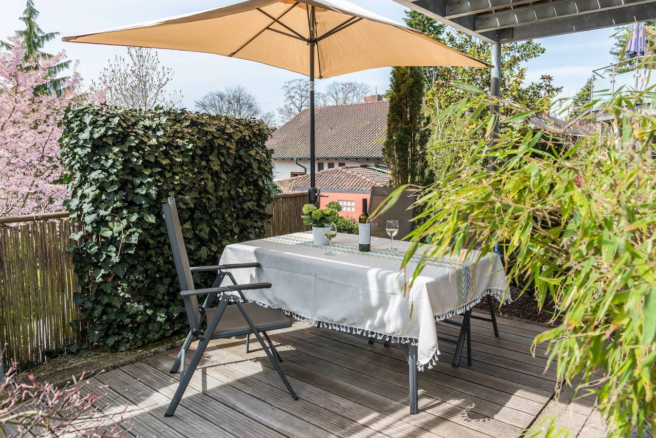 Ganze Wohnung, Gemütliche Ferienwohnung "Ferienwohnung Kunstmann" mit Terrasse in Überlingen, Region Bodensee-Oberschwaben