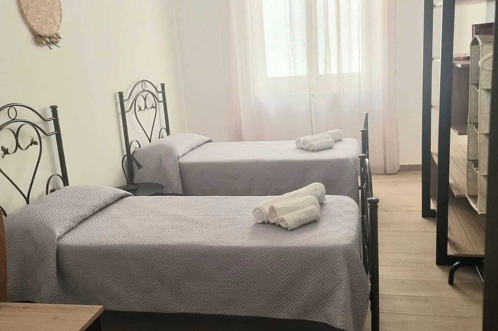 Spacious home just 5 minutes from Apulia’s most beautiful beaches, with easy parking in Carovigno, Salento