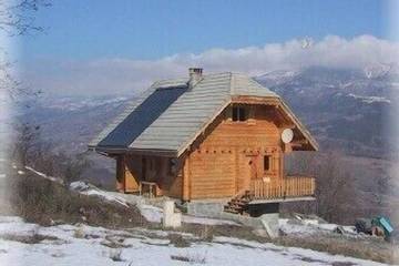 Maison de campagne pour 9 personnes, avec balcon et jardin, animaux acceptés à Pontis