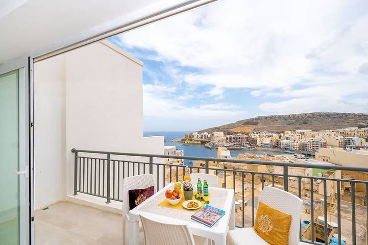 Ferienwohnung für 4 Personen, mit Pool und Balkon - 1