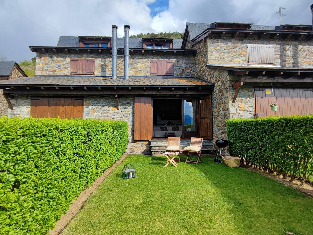 Townhouse 3 rooms Fireplace, Garden, Bbq, Views & Wi-Fi in La Masella, Alp