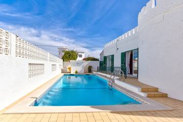 Villa for 8 People in Carvoeiro, Lagoa, Photo 1