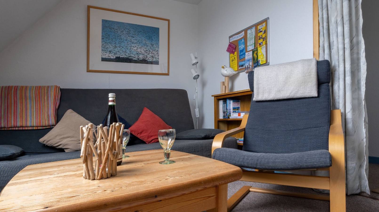 Ganze Wohnung, Ferienwohnung Silbermöwe" mit Gemeinschaftsterrasse, Gemeinschaftsgarten und Wi-Fi in Nordstrand (Gemeinde), Nordseeküste