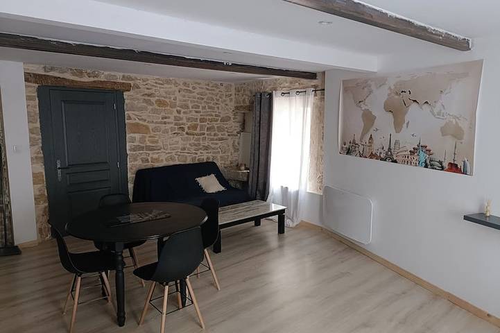 Gîte pour 2 personnes, avec terrasse dans Nantua - 4