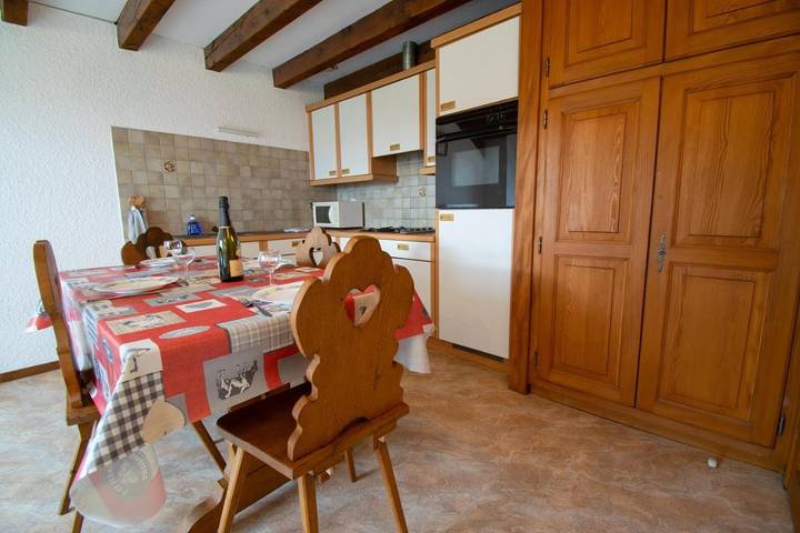 Gîte pour 3 personnes, avec jardin et vue, animaux acceptés à Lapoutroie - 4