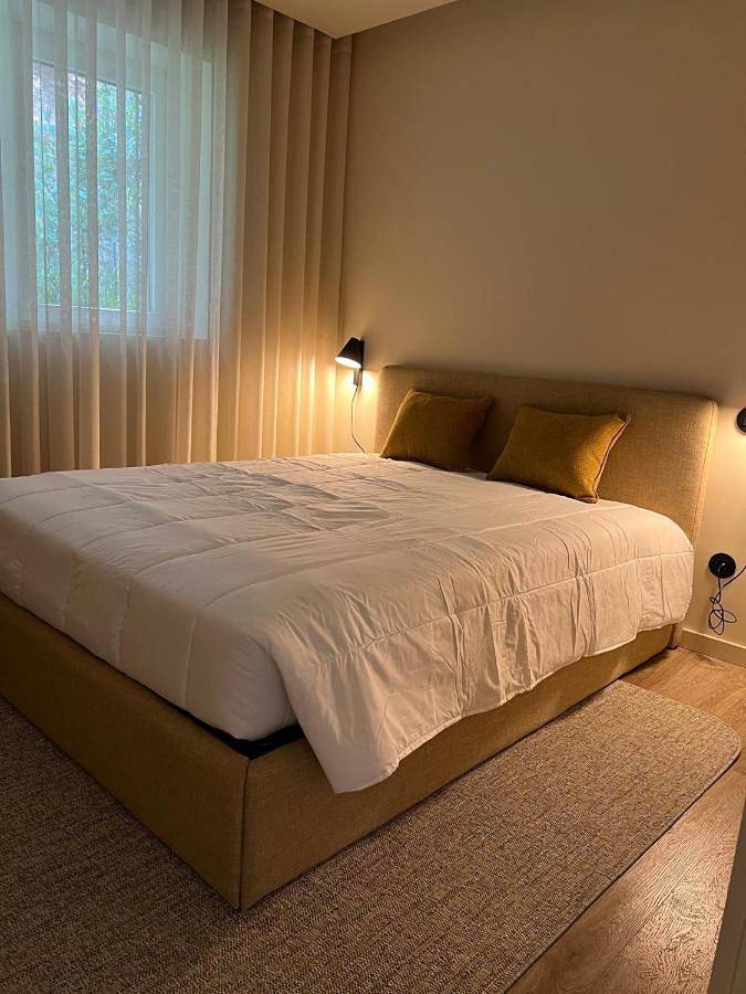 Parc de vacances pour 5 personnes, avec piscine et vue sur le lac ainsi que jardin et vue dans Caniçada - 4