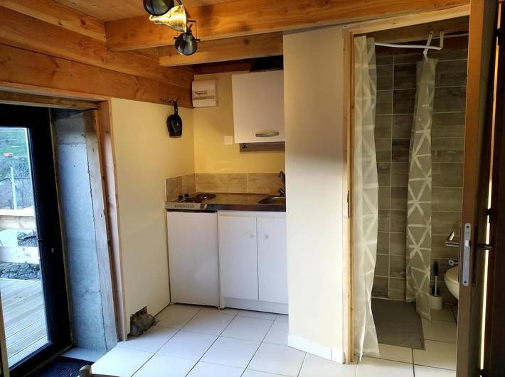 Gîte pour 2 personnes, avec vue ainsi que terrasse et jardin à Pailharès - 3