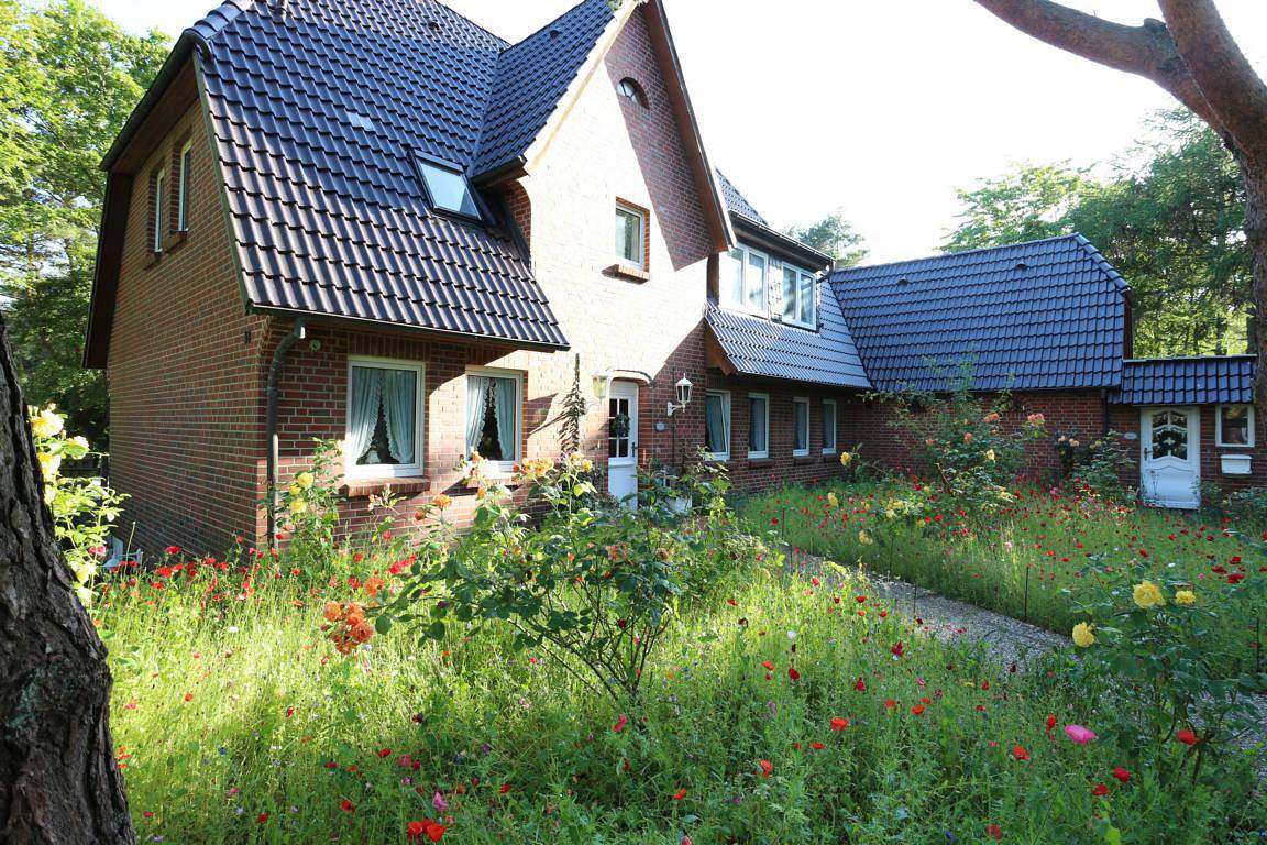 Ganze Ferienwohnung, Haus Dünenrose - Ferienwohnung 5 Austernfischer in Nebel, Amrum