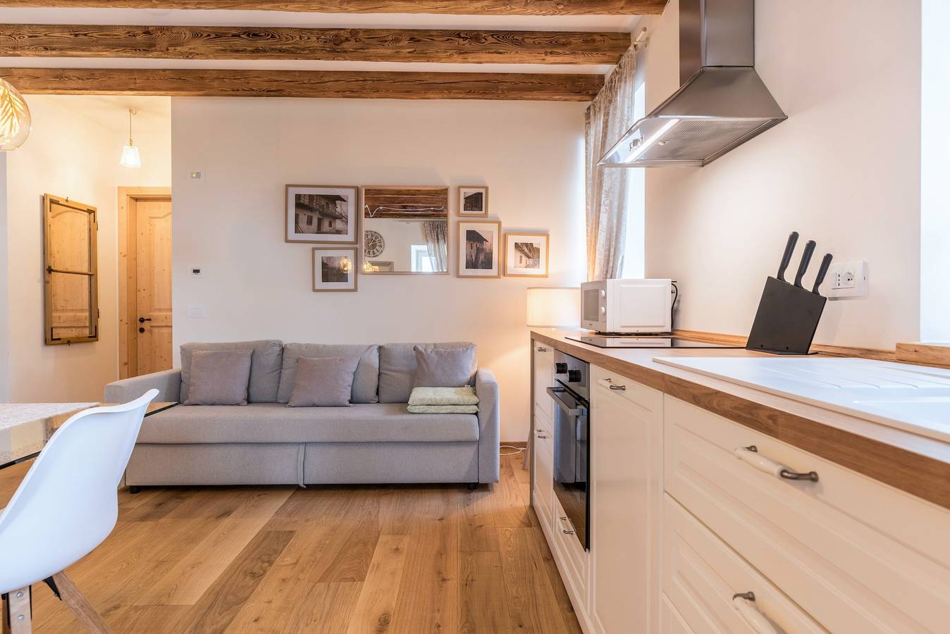 Appartement "Wellness Lodge Edoardo" met uitzicht op het meer en de bergen, bubbelbad & sauna, foto 8