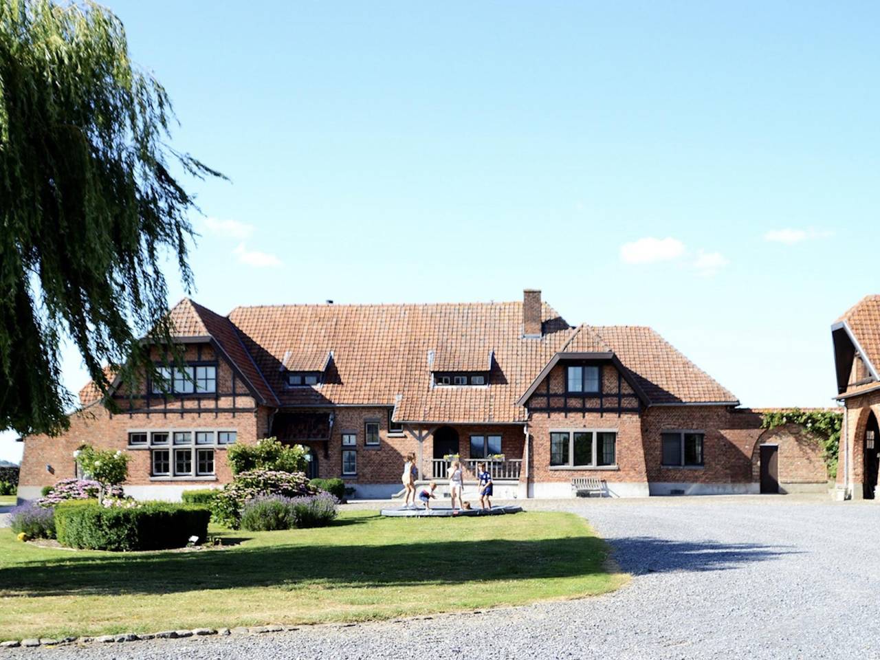 Gezellige hoeve met landelijke ligging in Komen-Waasten, Henegouwen