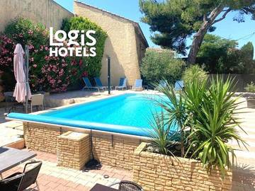 Hôtel pour 2 personnes, avec terrasse et piscine à Entraigues-sur-la-Sorgue