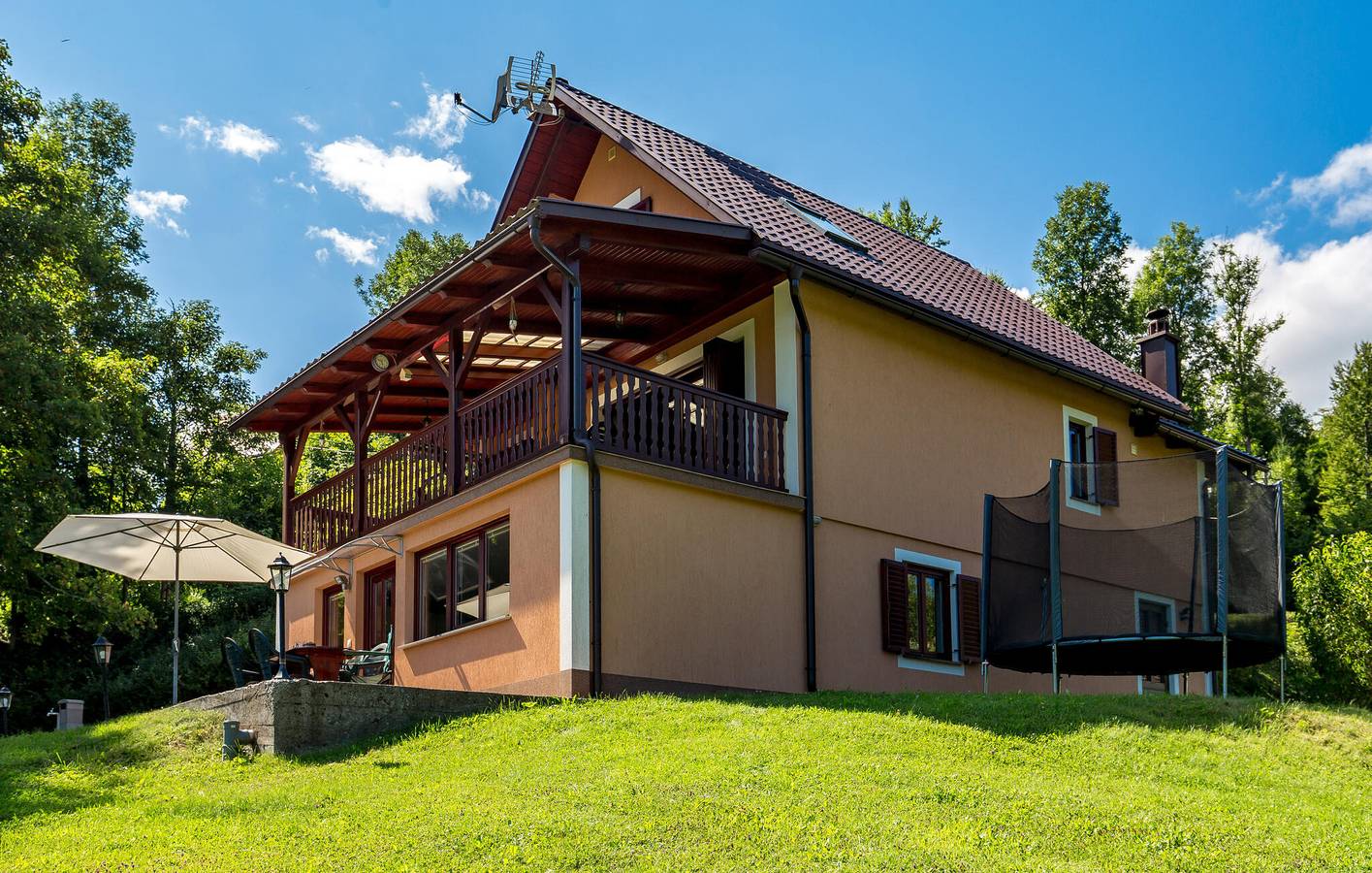 Ganze Ferienwohnung, Gemütliche Ferienwohnung mit Pool, Parkplatz und WLAN in Primorje-Gorski Kotar