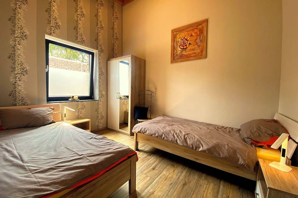 Ganze Wohnung, Ruhige Ferienwohnung am Weiher mit einzigartiger Fernsicht Haustiere erlaubt in Schmidt, Nideggen