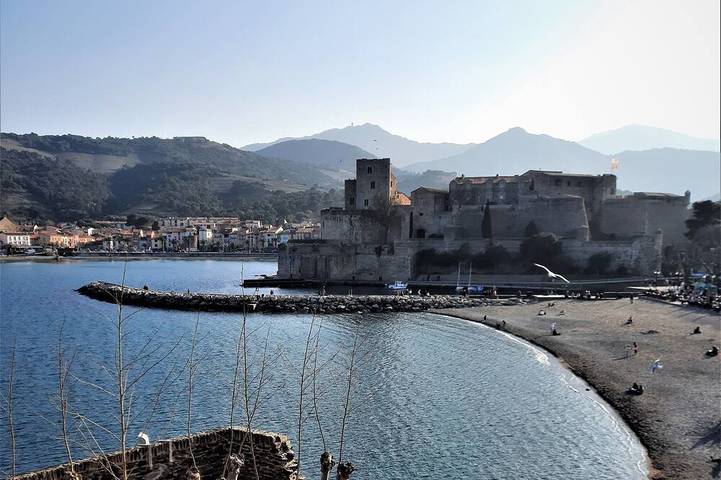 Gîte pour 11 personnes, avec Balcon et Jacuzzi dans Eglise Notre Dame Des Anges De Collioure