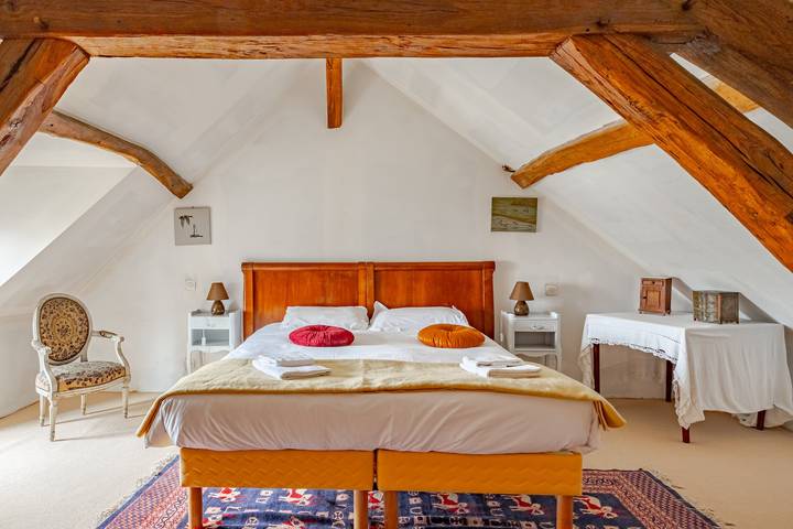 Location de vacances pour 6 personnes, avec terrasse et jardin à Saint-Viâtre - 4