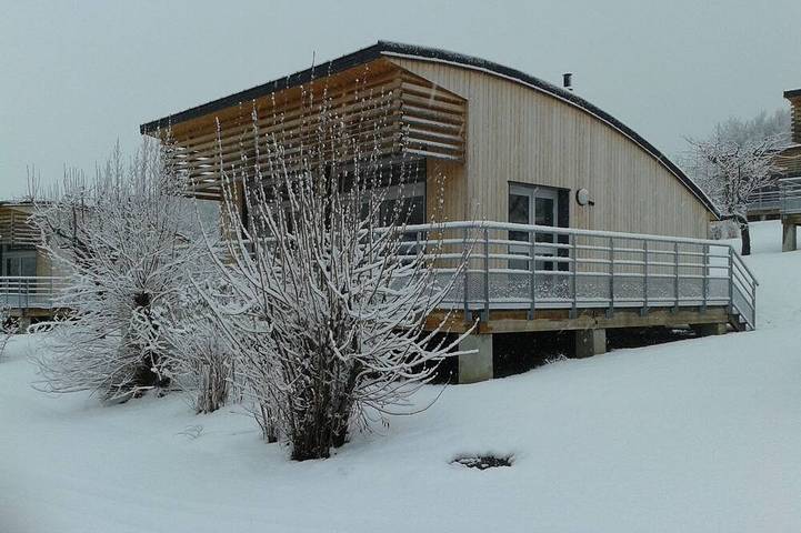 Chalet pour 6 personnes, avec Terrasse à Menet