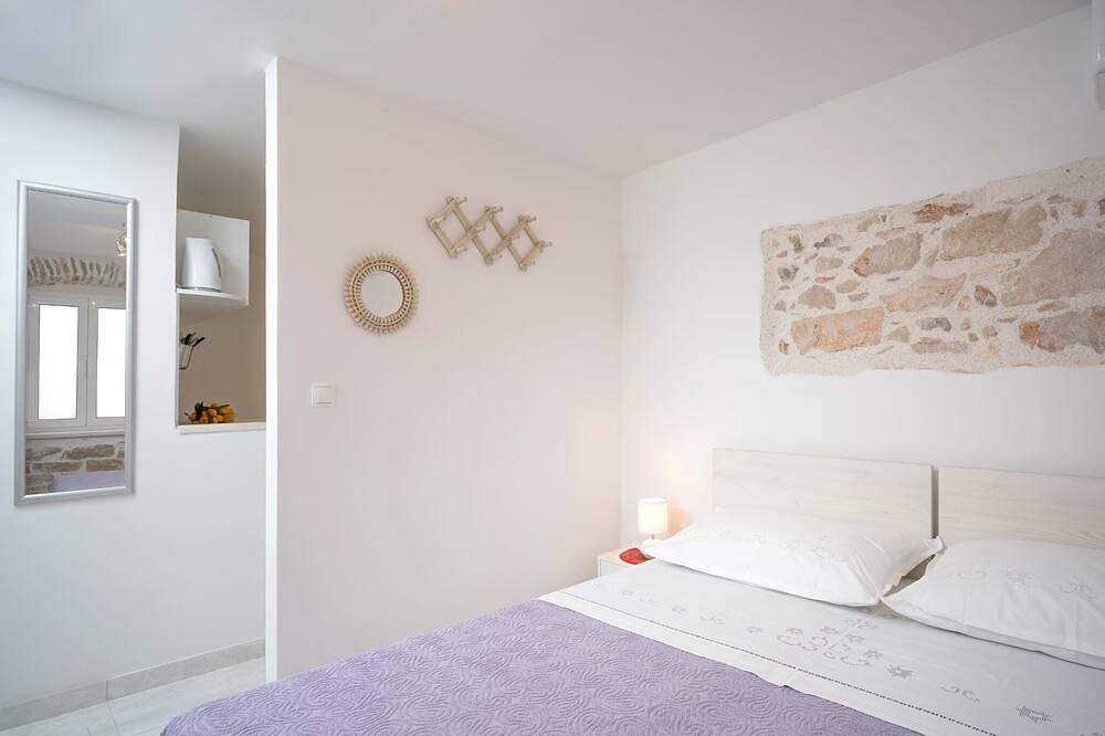 Entire apartment, Apartments Lotti 2 - Stari Grad - island Hvar in Stari Grad, Hvar