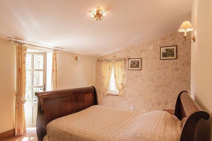 Location de vacances pour 6 personnes, avec piscine ainsi que terrasse et jardin, animaux acceptés à Tournon-d'Agenais - 4