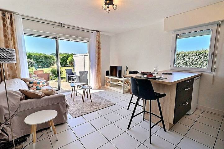 Gîte pour 2 personnes, avec Terrasse et Jardin à Carnac