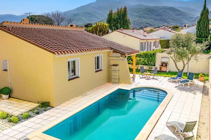 Location de vacances pour 4 personnes, avec jardin à Laroque-des-Albères