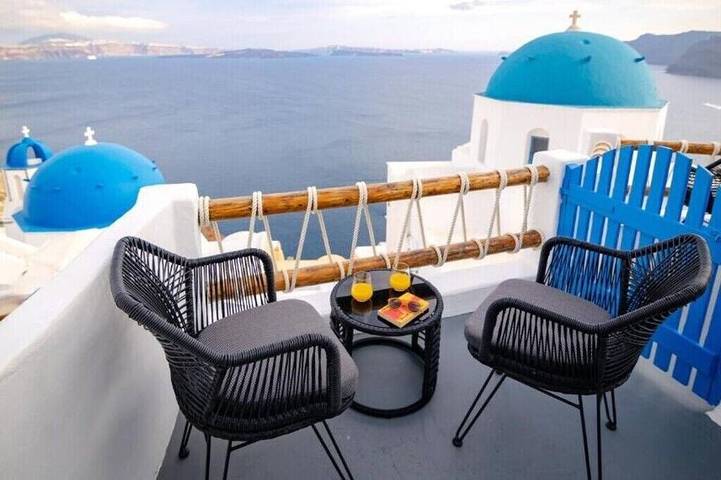 Maison d’hôte pour 4 personnes, avec jacuzzi à Santorin