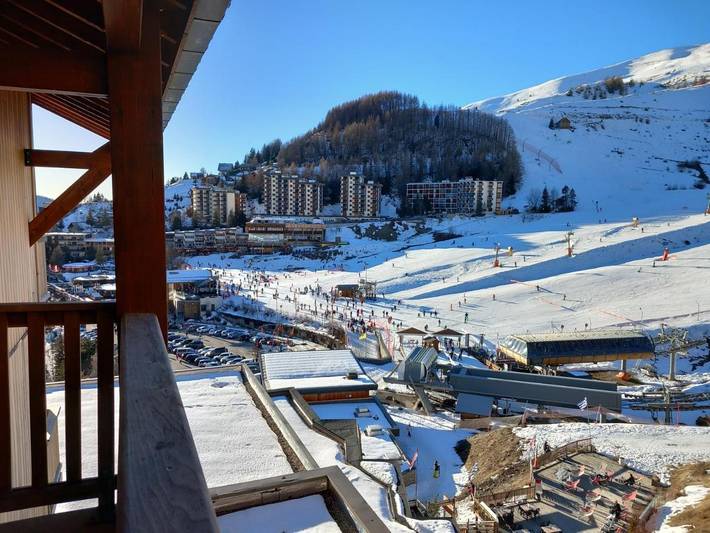 Gîte pour 4 personnes, avec vue ainsi que piscine et balcon, animaux acceptés dans Office De Tourisme D Orcieres