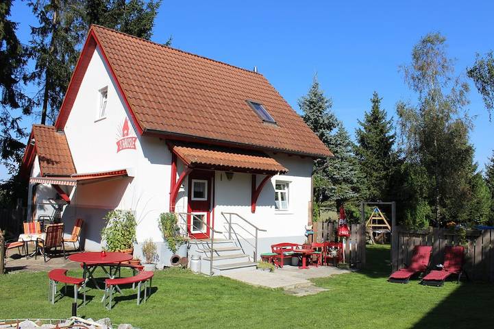 Ferienhaus für 5 Personen, mit Balkon und Garten sowie Pool in Aulendorf