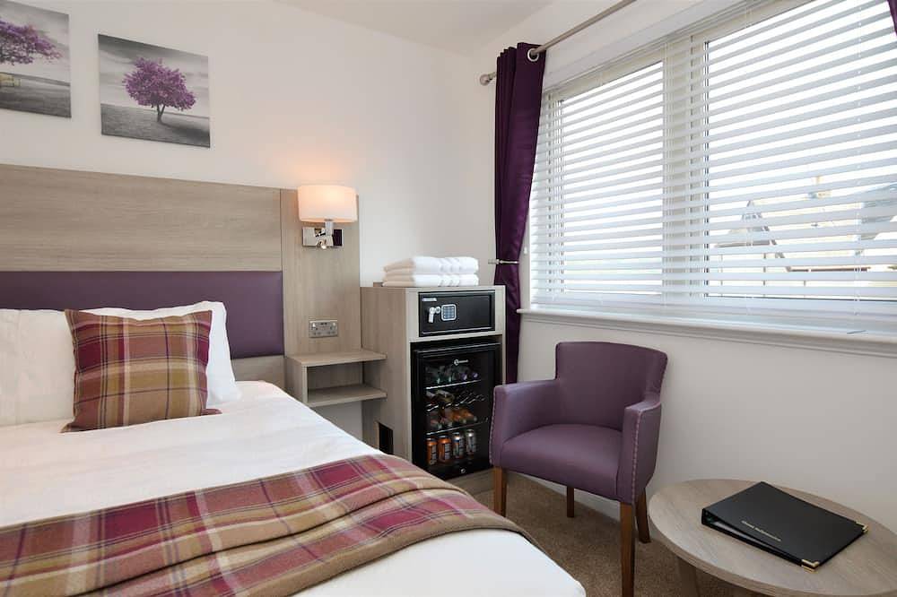 Fyne Rooms - Bute Superior King - Bed & Breakfast in Tighnabruaich, Argyll & Bute