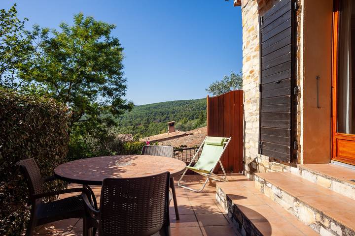 Appartamento intero, Appartamento per vacanze "Les Cigales" con vista sulle montagne, giardino privato e Wi-Fi in Ceyreste, Marseille e dintorni