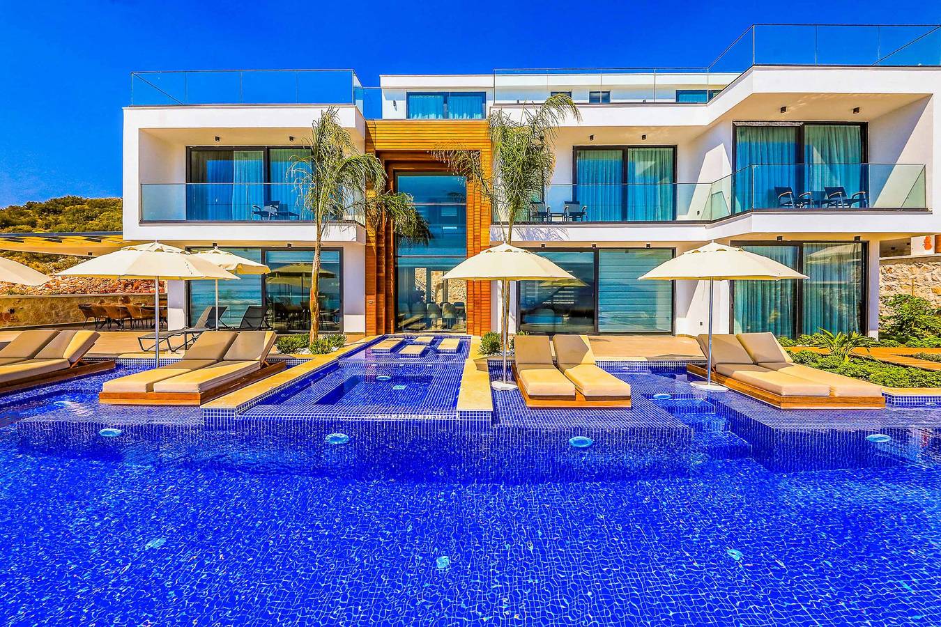 Villa für 12 Personen mit Balkon in Kaş, Provinz Antalya