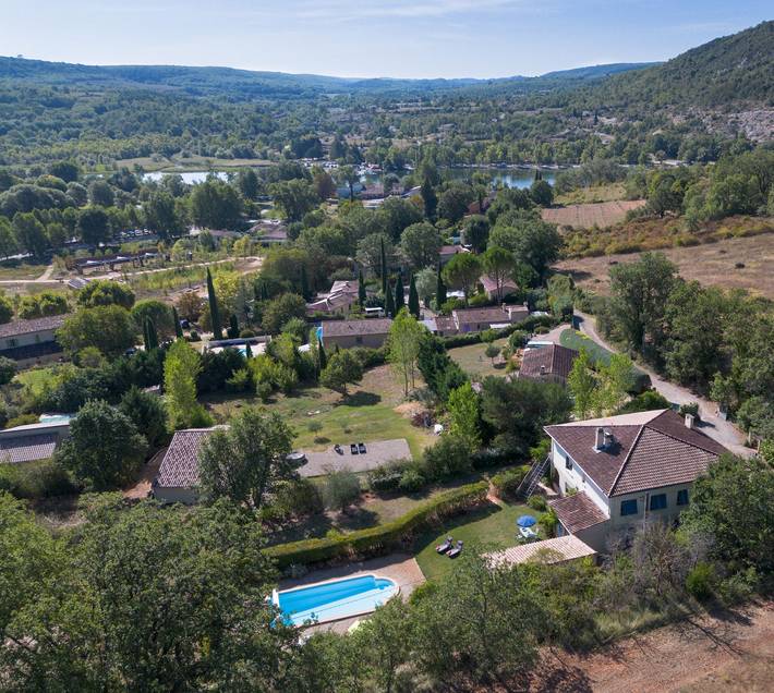 Gîte pour 8 personnes, avec piscine à Quinson - 3