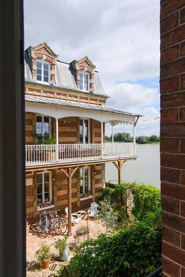 Maison d’hôte pour 4 personnes, avec jardin ainsi que vue et vue sur le lac à Villequier