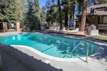 Vacation Apartment for 6 Guests in Mammoth Lakes, Mammoth Mountain, Picture 3