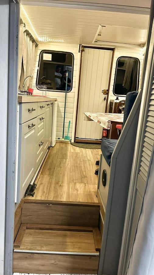 Bateau pour 3 personnes, avec vue sur le lac et vue, animaux acceptés en Bretagne - 2