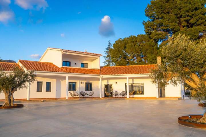 Chalet para 11 personas, con vistas además de piscina y jardín, Se admiten mascotas en Valle de Almanzora - 3