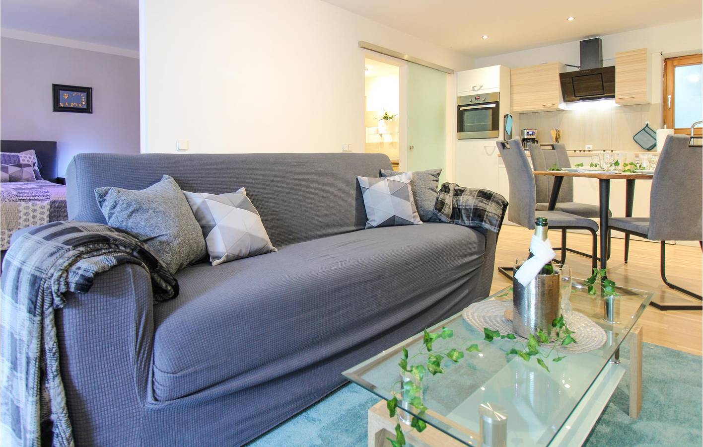 Ganze Ferienwohnung, Terrasse Rückzugsort: Deggingen Stadtzentrum 700m in Deggingen, Landkreis Göppingen