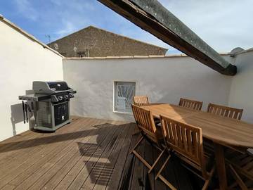 Gîte pour 8 personnes, avec terrasse à Lespignan