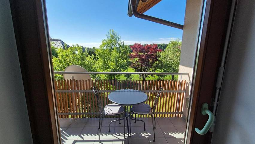 Ferienwohnung für 2 Personen, mit Balkon und Ausblick