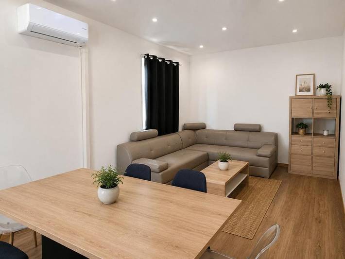 Gîte pour 9 personnes à Château-Chinon (Ville)