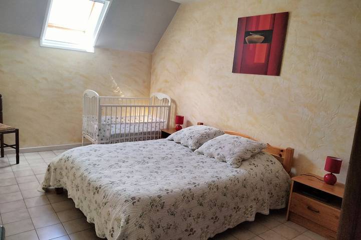 Location de vacances pour 4 personnes, avec jardin dans Saint-Brancher - 2