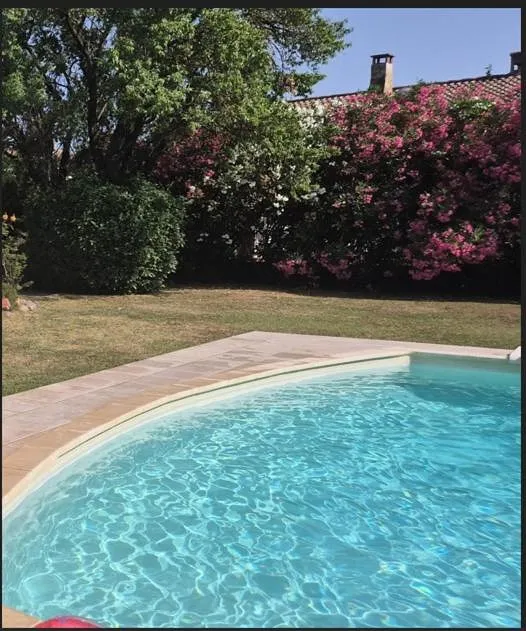 Apartamento de vacaciones para 2 personas, con piscina además de jardín y vistas - 1